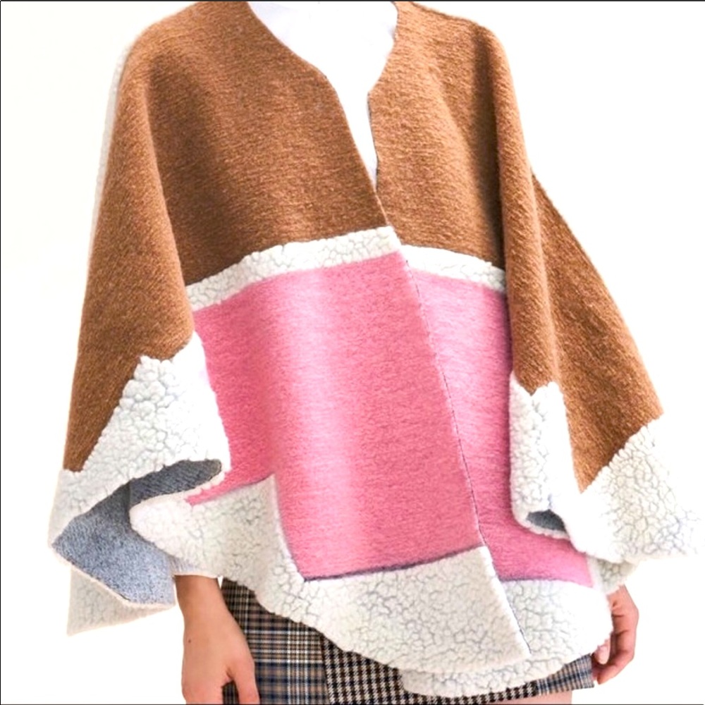 ❤️❤️NWT MAJE WOOL PONCHO WRAP!!